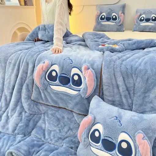 Stitch Set Coussin et Plaid