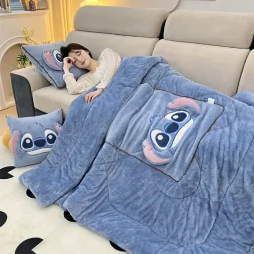 Stitch Set Coussin et Plaid