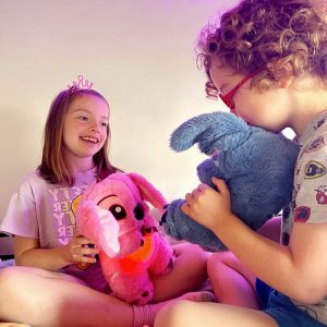 Peluche Stitch Qui Respire avec enfants